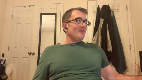 Snapshot of lostandlonelysoul chatting on October 12, 4:16 am Hazemir online show from October 12, 4:16 am