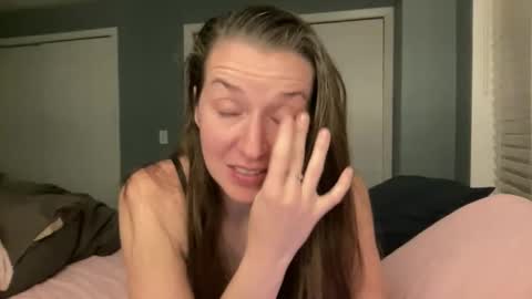 lothlori online show from March 5, 11:47 pm