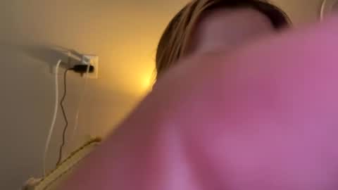 lotta_love0 online show from July 11, 7:39 pm