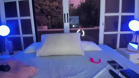 Lotti online show from June 4, 8:48 pm