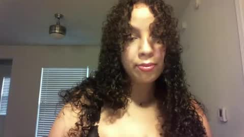 Snapshot of lotuzpetals chatting on September 22, 10:47 pm Jasmine online show from September 22, 10:47 pm