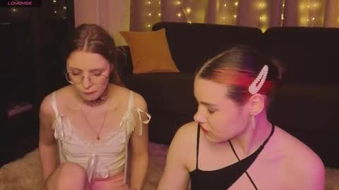 Snapshot of louannbisignano chatting on September 24, 6:58 pm Riley online show from September 24, 6:58 pm