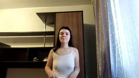 Esma online show from July 31, 12:17 pm
