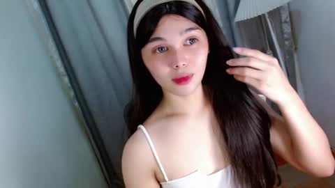 louilalicious online show from November 2, 1:33 pm