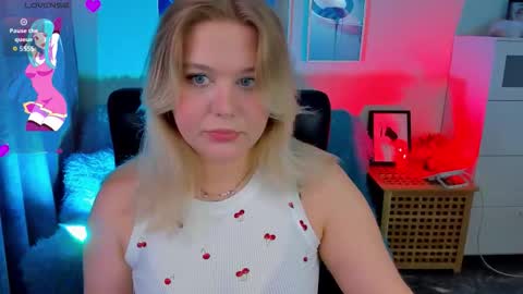 Loise online show from November 23, 10:08 pm