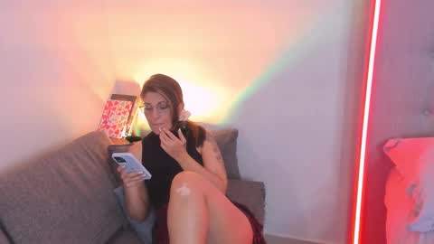 Lourrein Stoun   Independiente online show from January 14, 8:50 pm