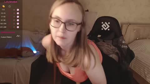 Snapshot of love_agatha chatting on September 23, 7:24 am Agatha online show from September 23, 7:24 am