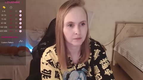 Snapshot of love_agatha chatting on October 6, 5:36 am Agatha online show from October 6, 5:36 am