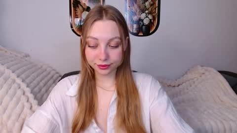 love bella  online show from April 1, 12:33 am