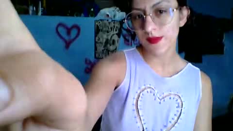 Snapshot of love_electra chatting on September 14, 3:35 pm love_electra online show from September 14, 3:35 pm