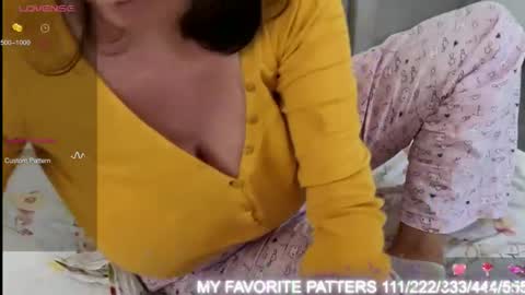 Snapshot of love_jessy_love chatting on September 30, 12:15 pm jessmy pleasure is in your hands s online show from September 30, 12:15 pm