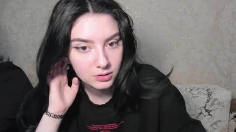 LINA online show from April 8, 4:54 pm