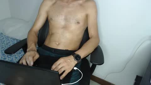 Snapshot of love_room_0206 chatting on February 11, 5:16 am Andys and mary online show from February 11, 5:16 am