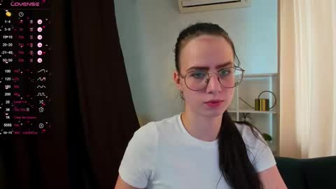 Elisabette online show from March 28, 8:27 am