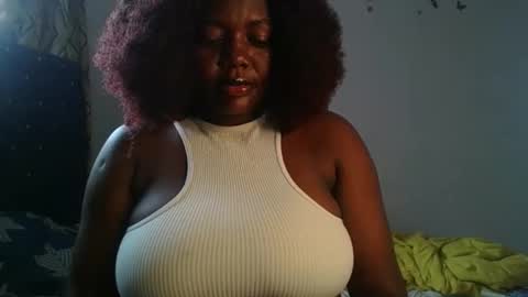 Snapshot of lovecumsluttie chatting on October 10, 1:39 pm mila online show from October 10, 1:39 pm