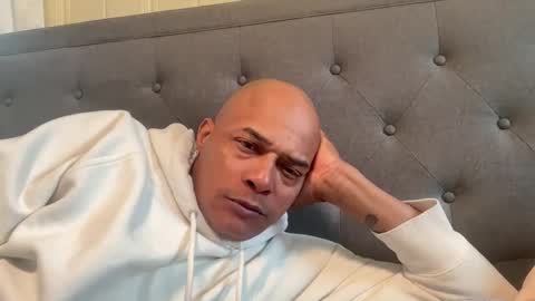 loved19 online show from March 29, 7:37 pm