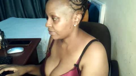 loveedee4 online show from April 13, 9:08 pm