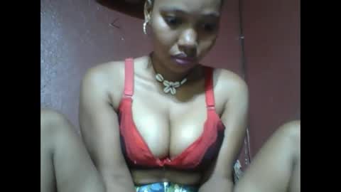 loveinlife750427 online show from March 11, 4:51 am