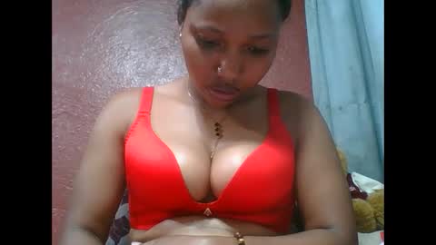 loveinlife750427 online show from October 4, 10:35 am