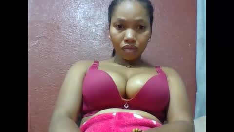 loveinlife750427 online show from March 10, 6:07 am