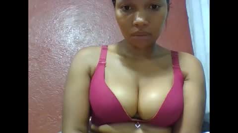 loveinlife750427 online show from March 14, 11:58 am