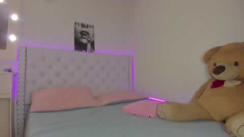 Val online show from March 7, 4:12 am