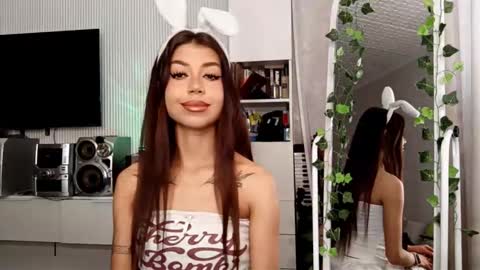 Flora online show from February 14, 11:46 am