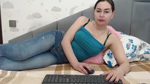 lovellykitty online show from March 30, 6:02 am