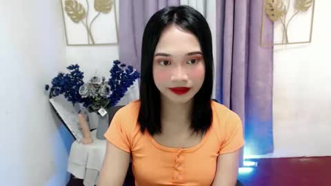 lovely_lianne online show from November 20, 5:39 am