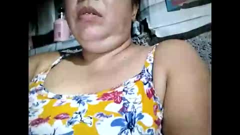 lovely_orchid online show from November 25, 9:19 am