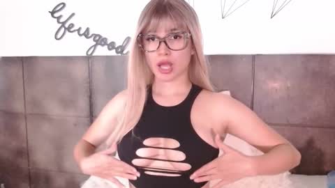 Snapshot of lovely_secret chatting on October 14, 6:55 pm Hi guys online show from October 14, 6:55 pm