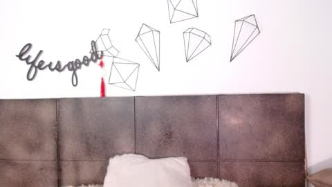 Snapshot of lovely_secret chatting on January 9, 4:49 pm Hi guys online show from January 9, 4:49 pm