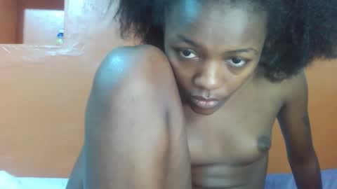 Lovely yvonne online show from November 1, 10:31 pm