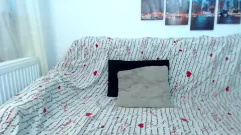 Snapshot of lovelybrowniee chatting on February 25, 12:27 pm LovelyBrownie online show from February 25, 12:27 pm