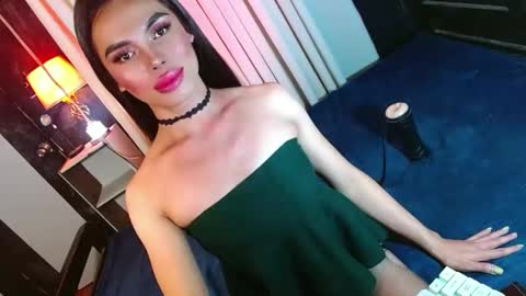 Snapshot of lovelymiss_shyna11 chatting on February 27, 3:40 am lovelymiss_shyna11 online show from February 27, 3:40 am