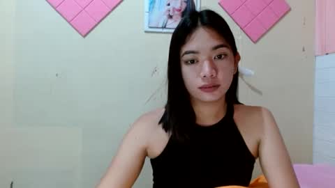 Snapshot of lovelypetitebigcock chatting on March 3, 3:00 pm lovelypetitebigcock online show from March 3, 3:00 pm