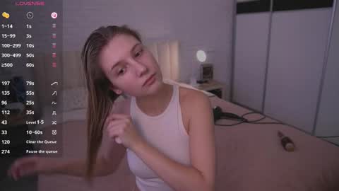 Anna online show from March 12, 9:02 am