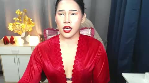 STWEET LINA online show from February 2, 3:28 pm