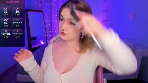 Julia  online show from December 3, 8:26 am