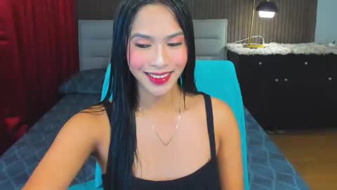 Snapshot of lovemarie19x chatting on September 15, 4:03 am pauleen online show from September 15, 4:03 am