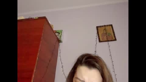 CLAUDIA online show from December 5, 1:11 pm