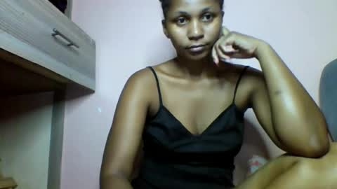 lovergal257 online show from April 4, 3:30 pm