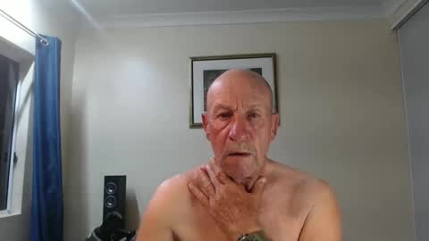 Snapshot of lovesblackazz chatting on December 26, 10:05 am Lovesblackazz online show from December 26, 10:05 am