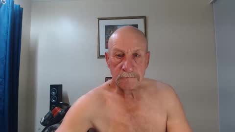 Snapshot of lovesblackazz chatting on September 16, 10:24 pm Lovesblackazz online show from September 16, 10:24 pm