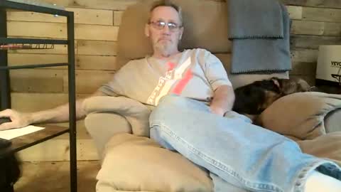 just here to have fun and cum online show from April 2, 9:00 pm