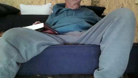 just here to have fun and cum online show from October 31, 7:25 pm