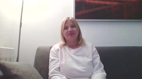 Marlyn online show from December 30, 7:42 pm