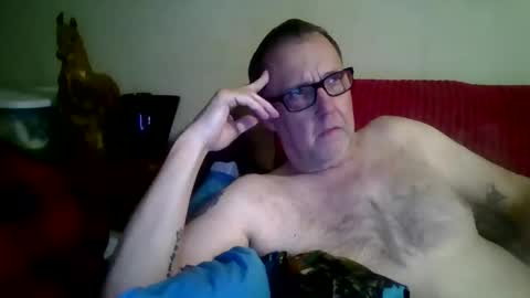 lovesummer69 online show from March 25, 5:47 am