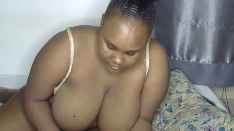 loveytiana online show from May 12, 6:28 pm