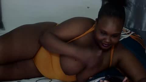loveytiana online show from May 11, 4:26 pm